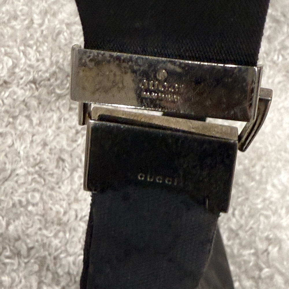 Gucci GG Canvas Crossbody Bag - Picture 9 of 16